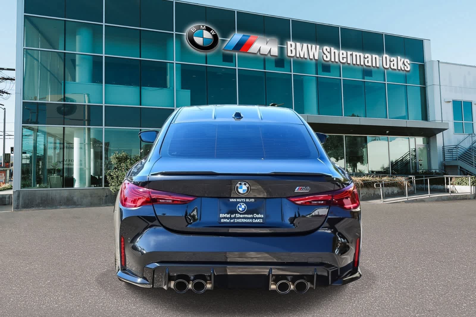 Used 2025 BMW M4 Competition w/ Executive Package RWD image 5