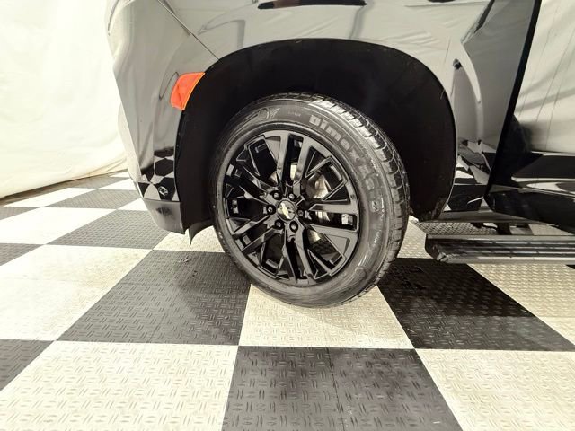 Used 2023 Chevrolet Tahoe High Country w/ Advanced Technology Package image 12