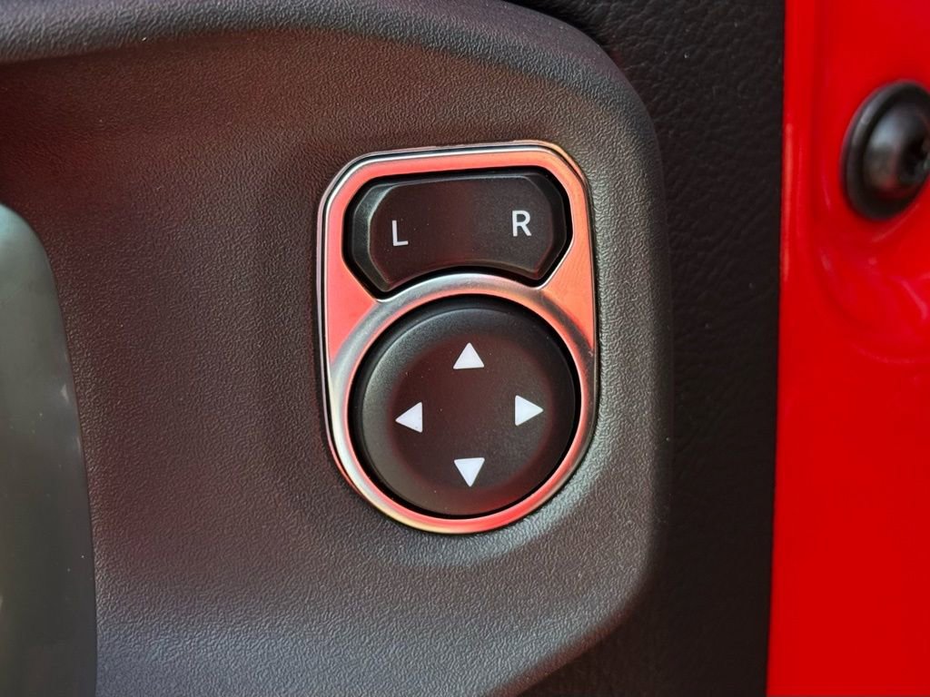 Used 2024 Jeep Wrangler Unlimited Rubicon image 26