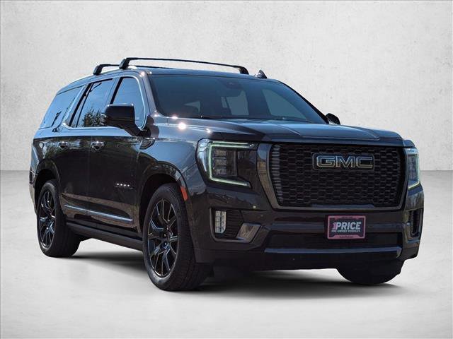 Used 2024 GMC Yukon Denali Ultimate AWD/4WD image 3