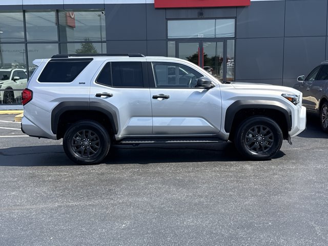 Used 2025 Toyota 4Runner SR5 AWD/4WD image 2