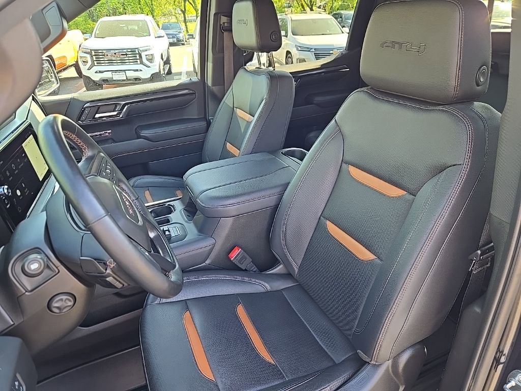 Used 2023 GMC Sierra 1500 AT4 w/ AT4 Premium Package AWD/4WD image 15
