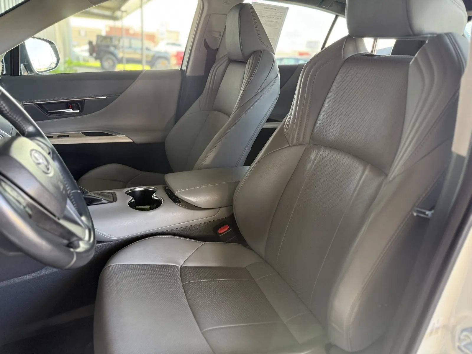 Used 2021 Toyota Venza Limited w/ Advanced Technology Package image 14