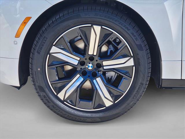 New 2026 BMW iX xDrive60 image 17