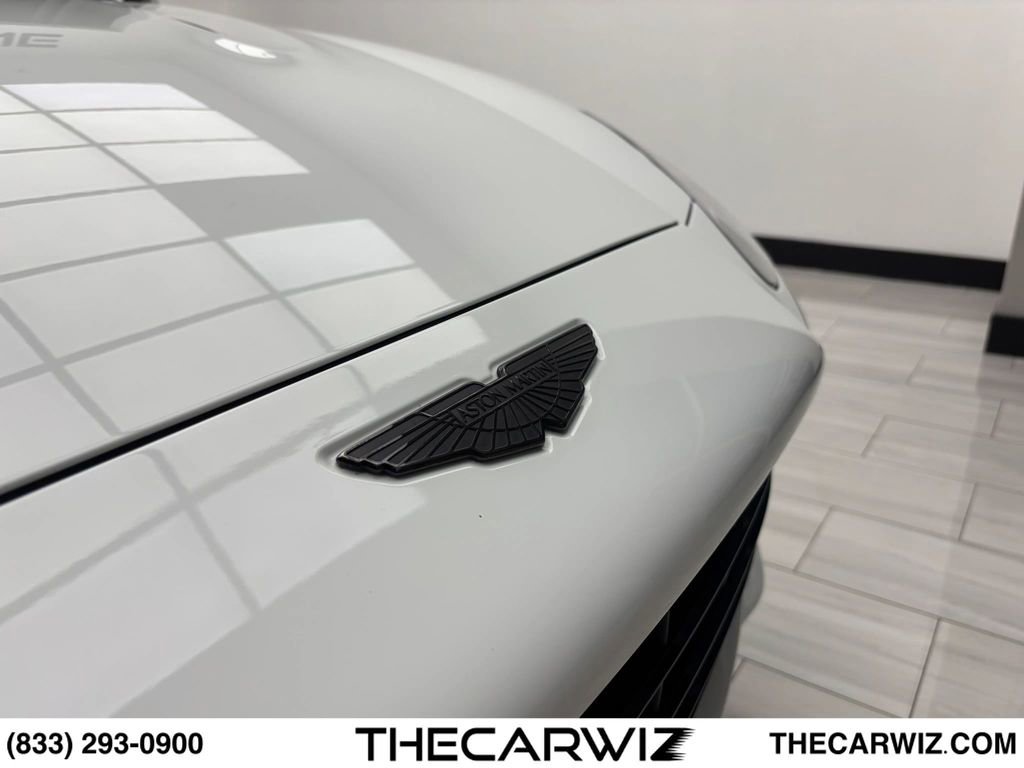 Used 2021 Aston Martin DBX AWD/4WD image 7