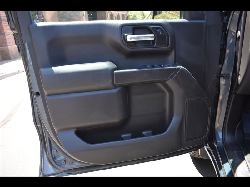 Used 2020 Chevrolet Silverado 1500 Custom Trail Boss AWD/4WD image 17