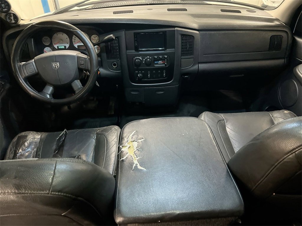 Used 2004 Dodge Ram 3500 Truck SLT w/ Sport Appearance Group image 16