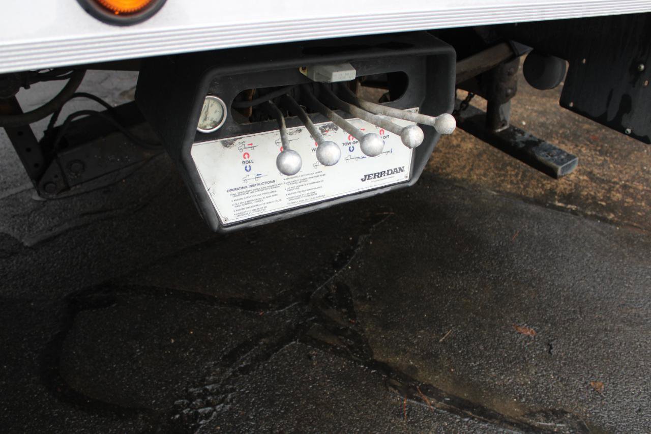 Used 2012 RAM 5500 SLT RWD image 12