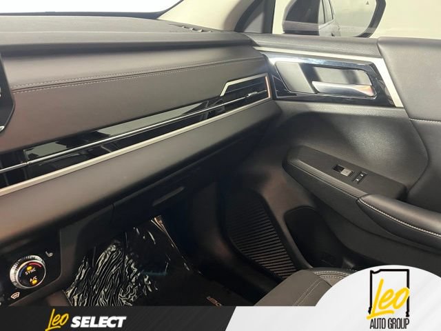 Used 2024 Mitsubishi Outlander SE AWD/4WD image 22