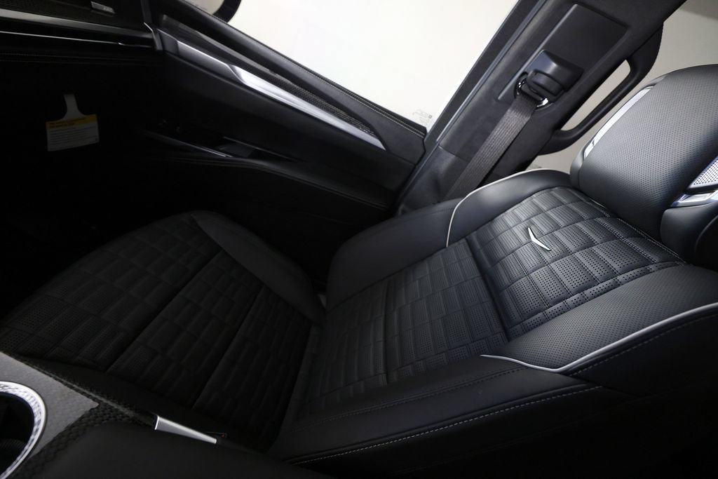 Used 2026 Cadillac Escalade V AWD/4WD image 38