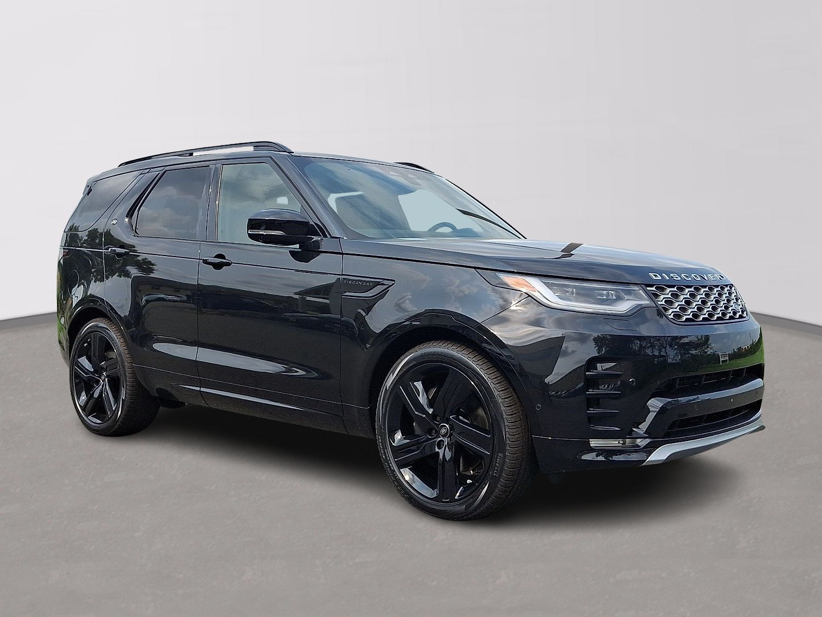 New 2026 Land Rover Discovery Limited Edition AWD/4WD image 2