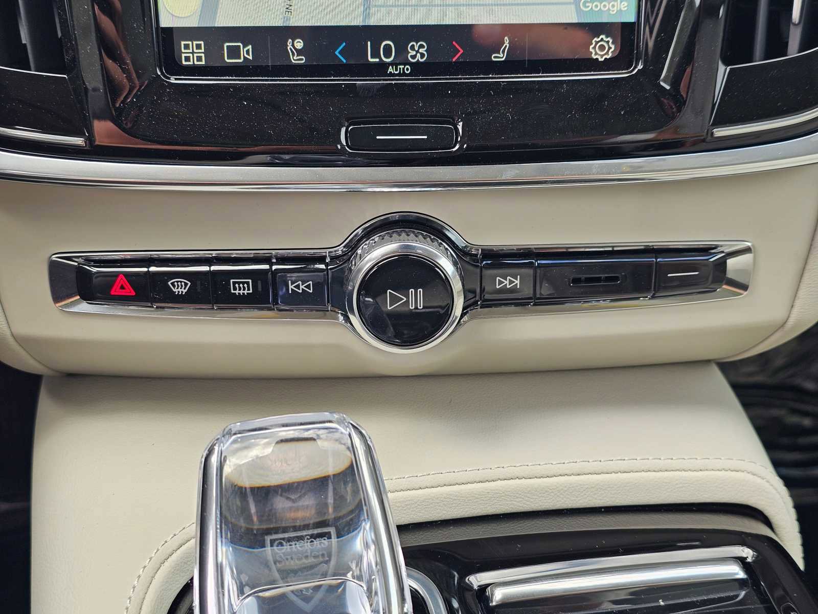 Used 2024 Volvo S90 T8 Ultimate image 30