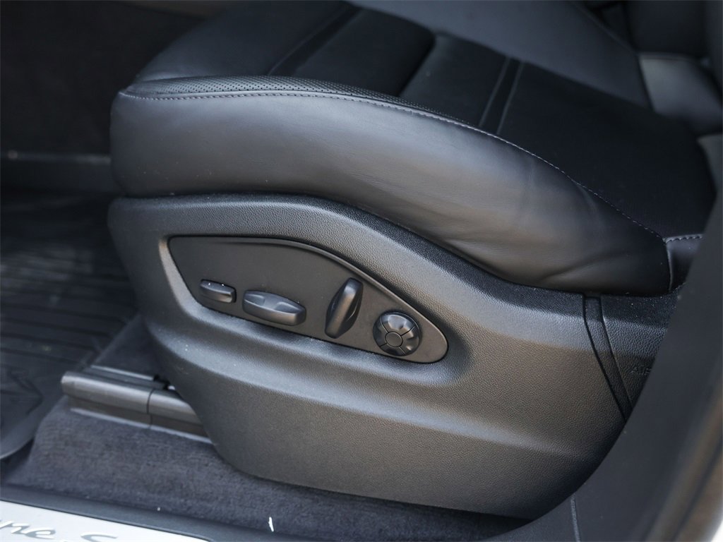 Certified 2024 Porsche Cayenne S image 17