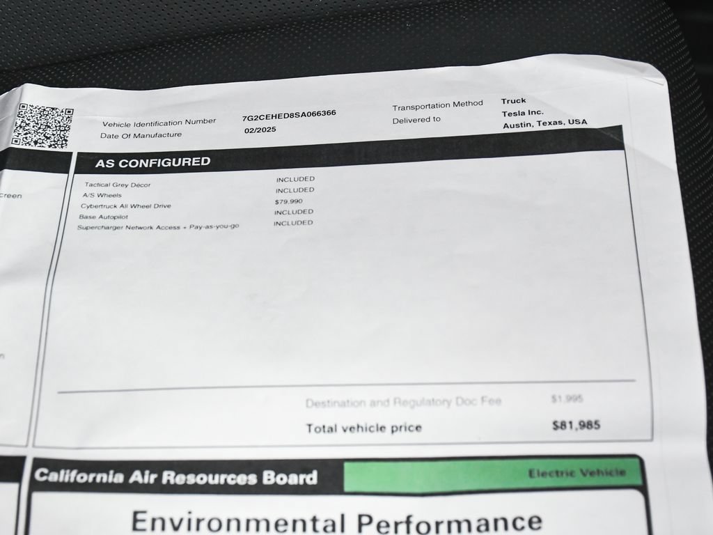 Used 2025 Tesla Cybertruck AWD Crew Cab image 68