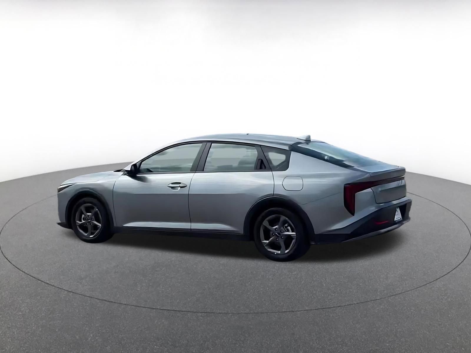 Used 2025 Kia K4 FWD image 8