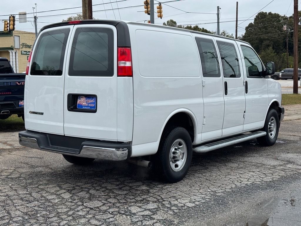 Used 2024 Chevrolet Express 2500 w/ Driver Convenience Package RWD image 3