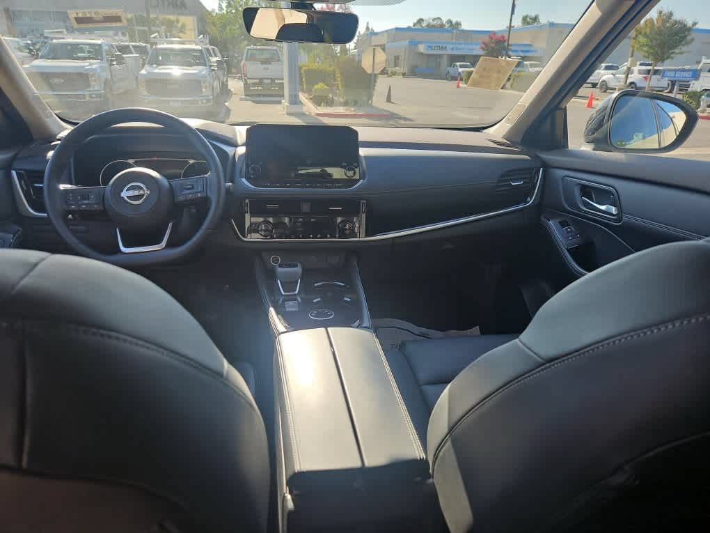 Used 2023 Nissan Rogue SL AWD/4WD image 10