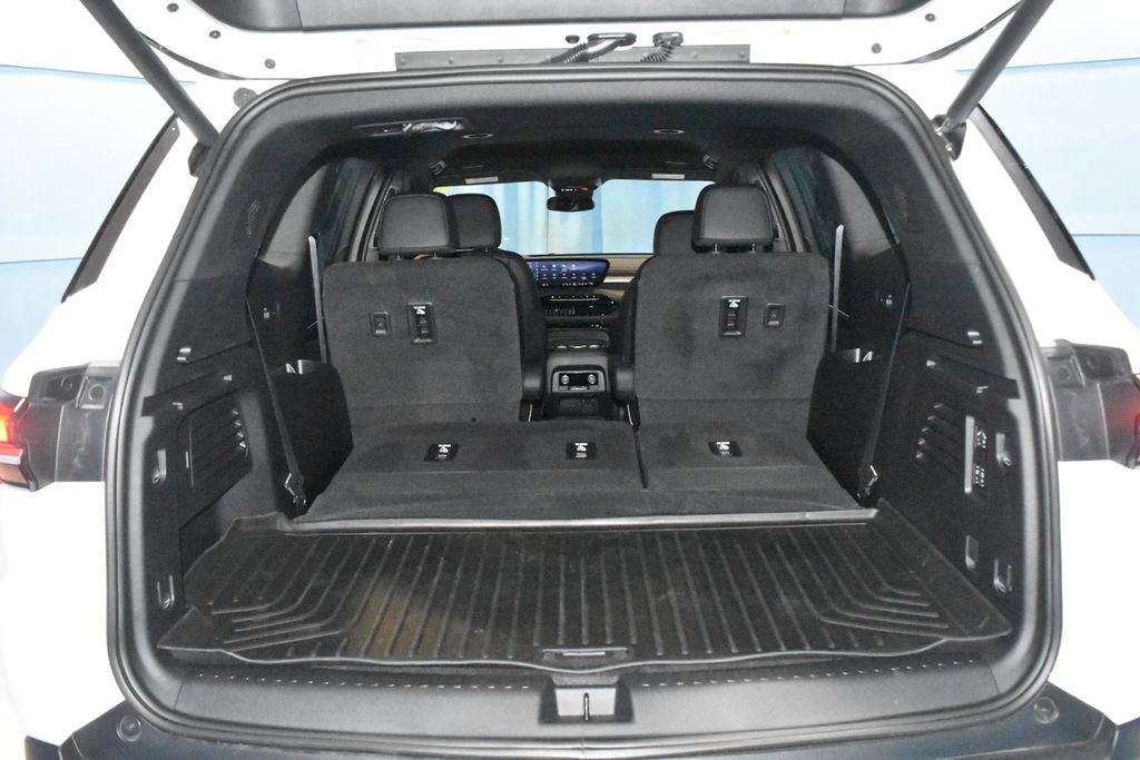 Used 2025 Buick Enclave Preferred w/ Power Package image 35