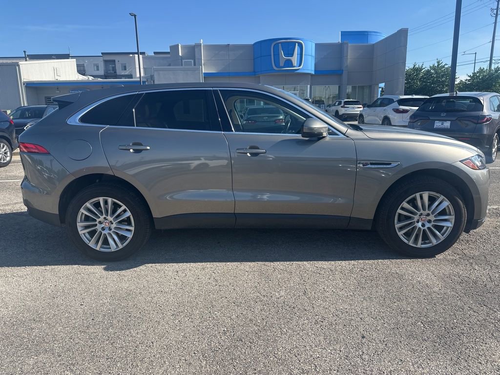 Used 2019 Jaguar F-PACE Prestige AWD/4WD image 4