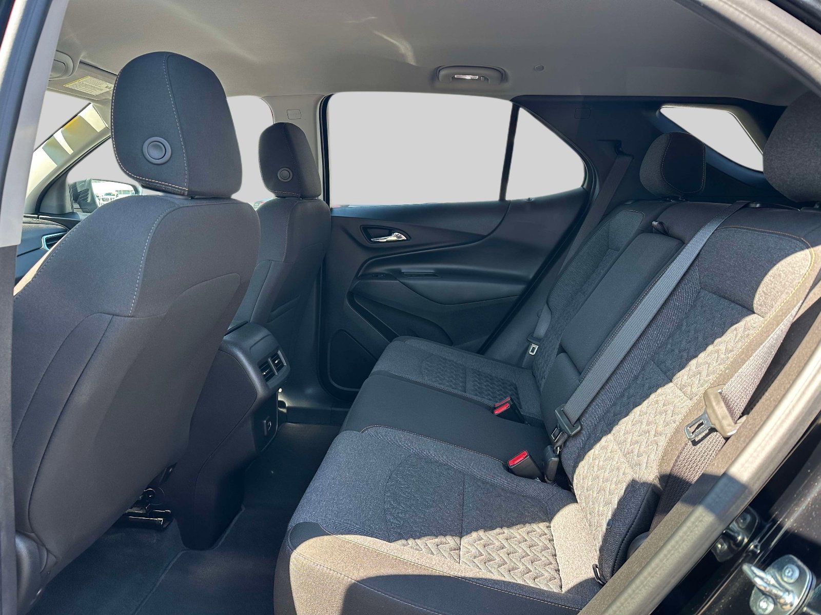 Used 2024 Chevrolet Equinox LT AWD/4WD image 11