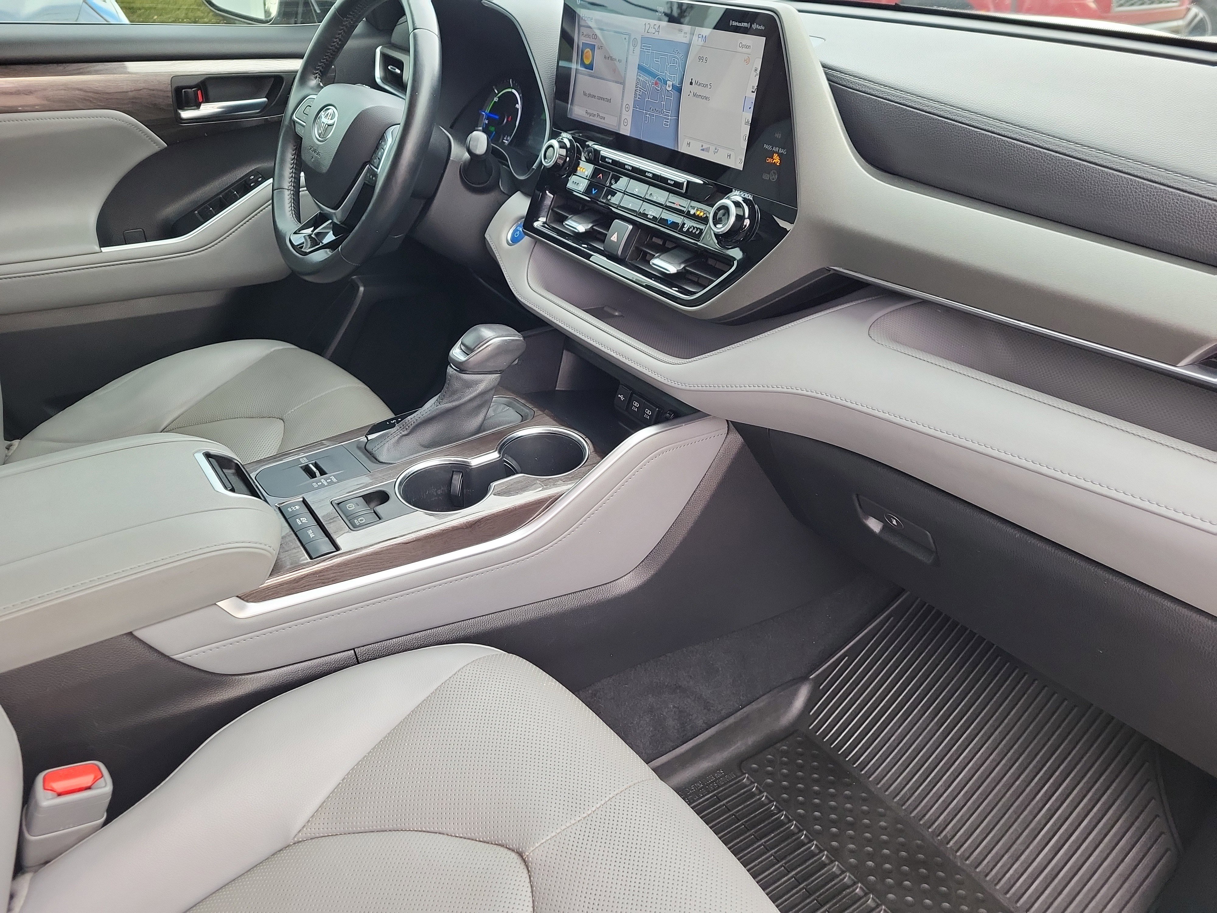 Used 2021 Toyota Highlander Limited image 15