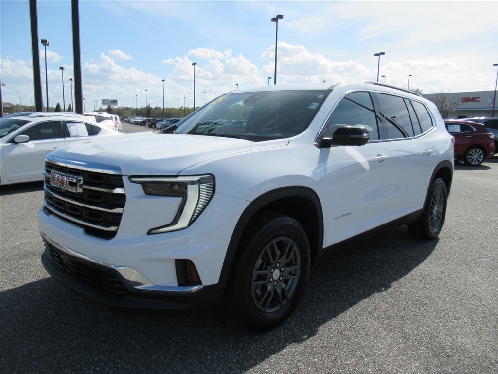 Used 2025 GMC Acadia Elevation FWD image 3