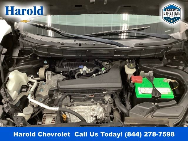 Used 2015 Nissan Rogue S image 18