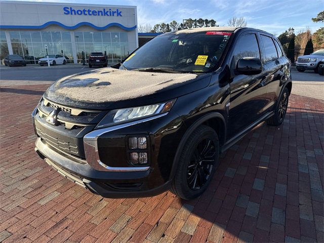 Used 2022 Mitsubishi Outlander Sport LE image 1