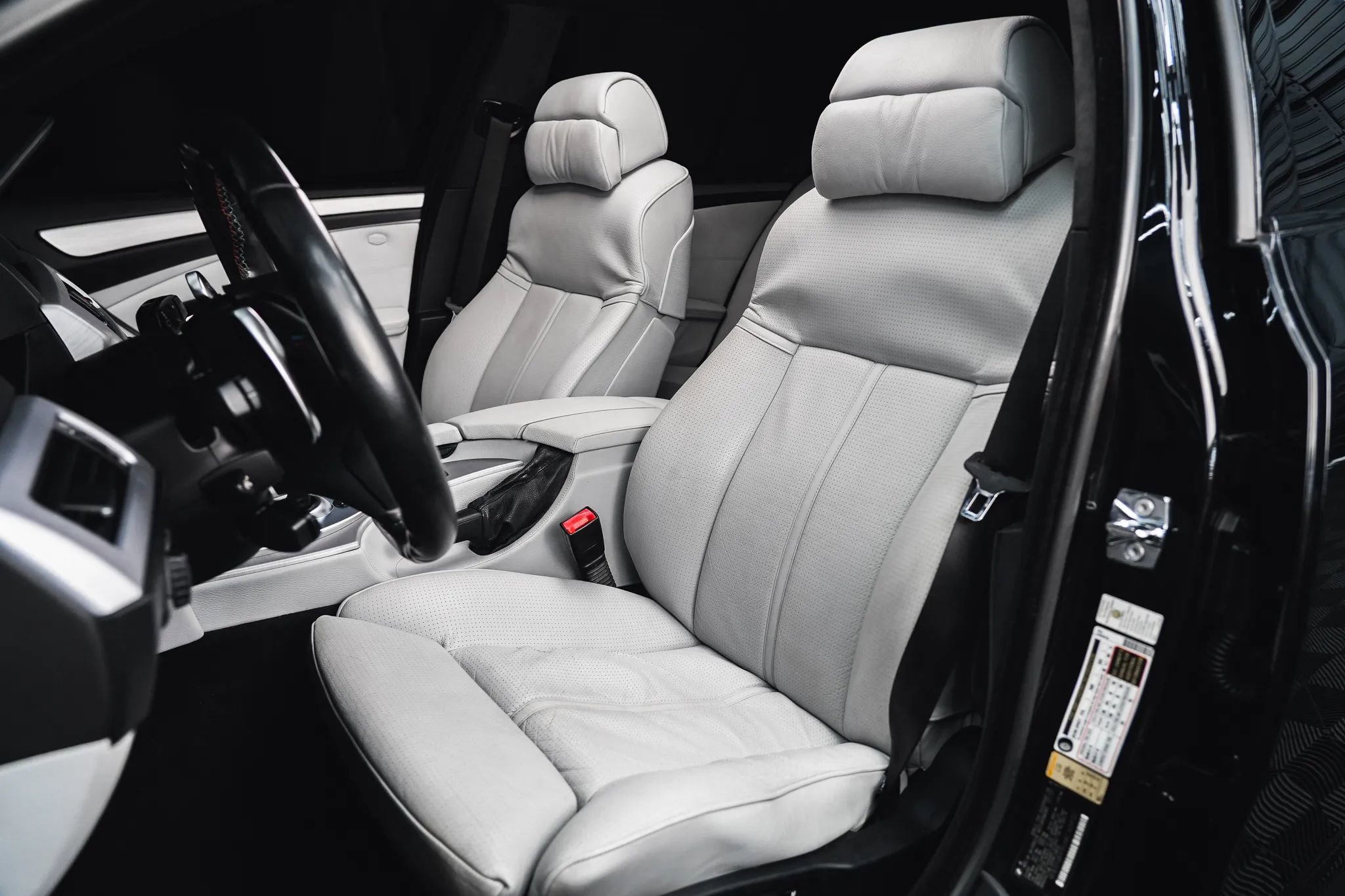 Used 2008 BMW M5 RWD image 39