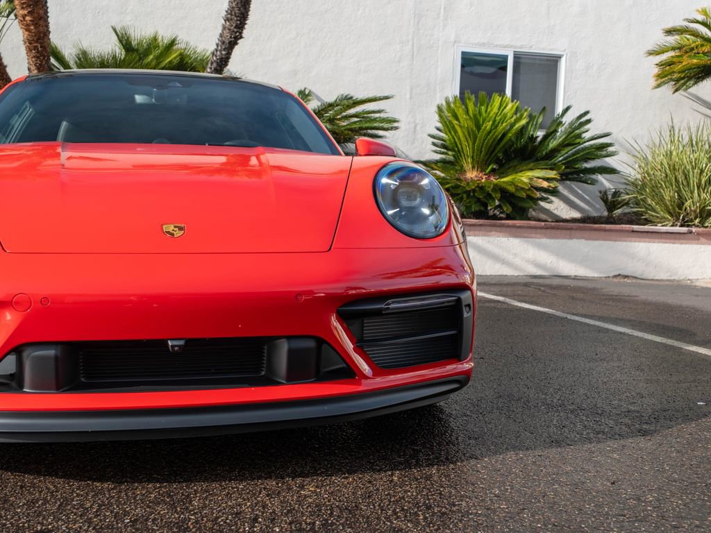Used 2024 Porsche 911 Carrera 4 GTS AWD/4WD image 28