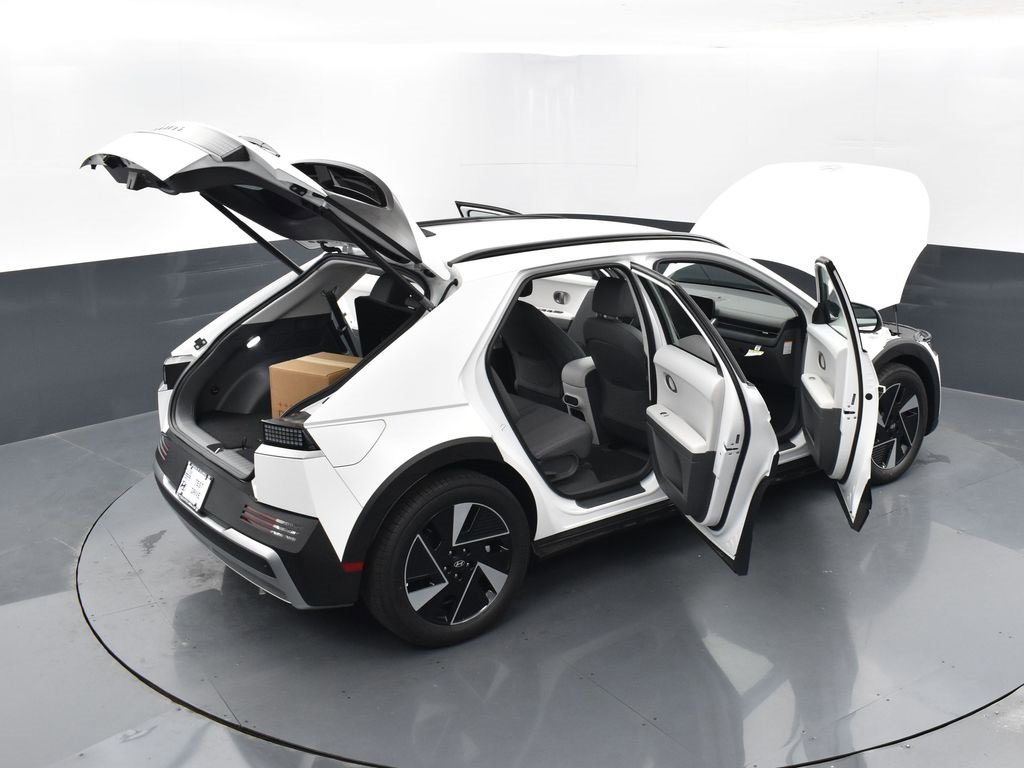 New 2025 Hyundai Ioniq 5 SEL image 44