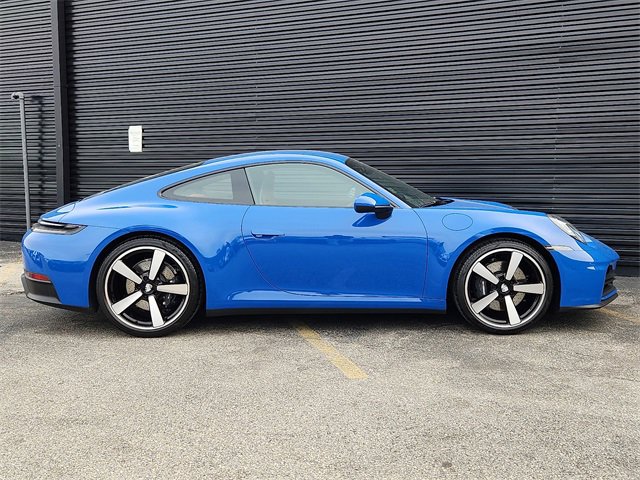 Used 2025 Porsche 911 Carrera image 8