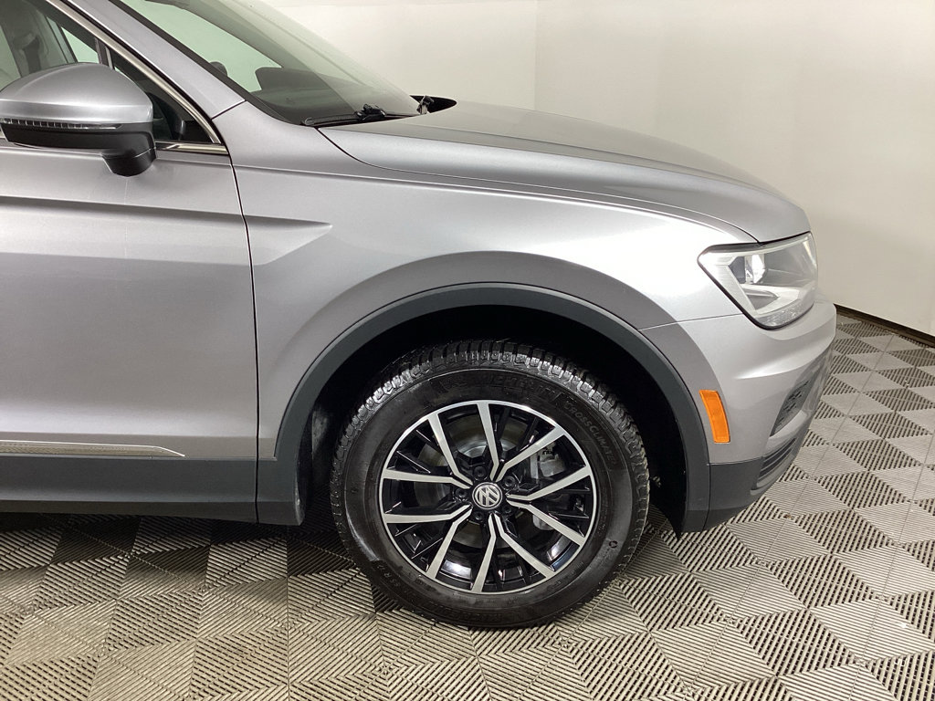 Used 2021 Volkswagen Tiguan SE R-Line AWD/4WD image 7
