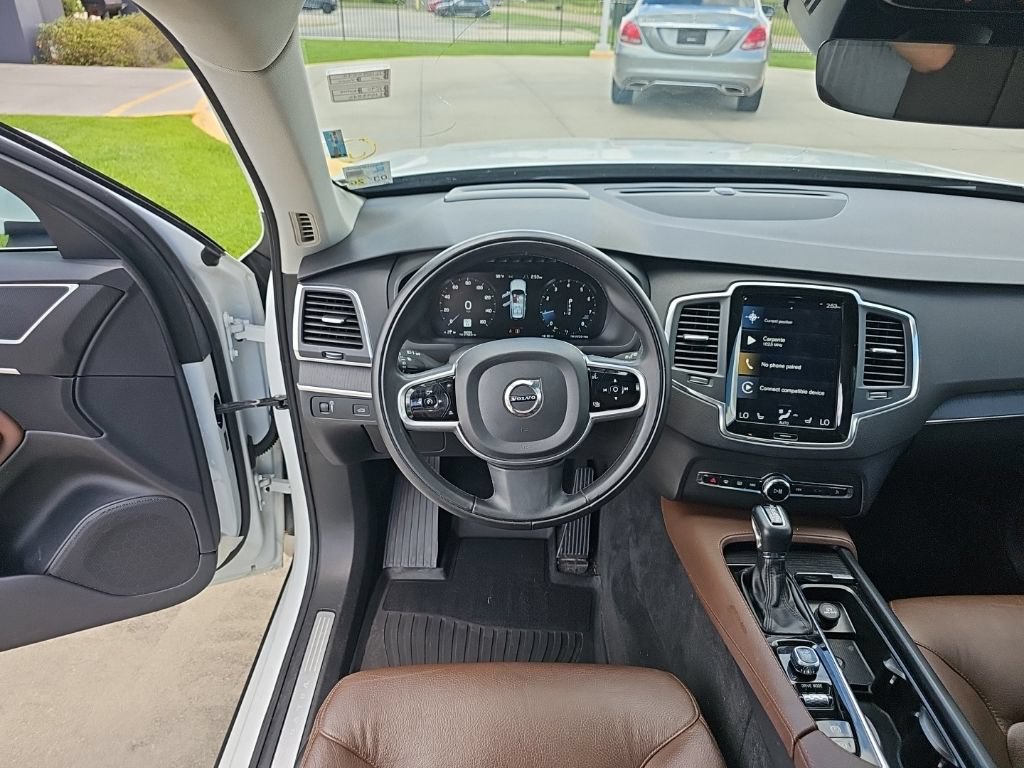 Used 2020 Volvo XC90 T6 Momentum w/ Protection Package Premier AWD/4WD image 35