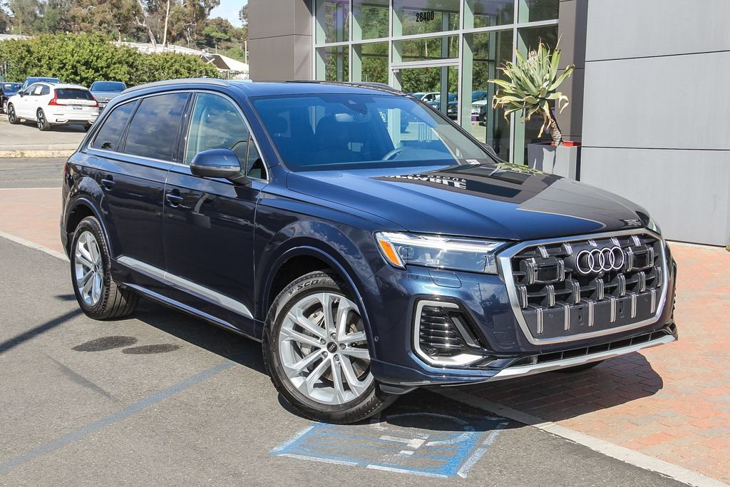 Used 2025 Audi Q7 2.0T Premium w/ Convenience Package