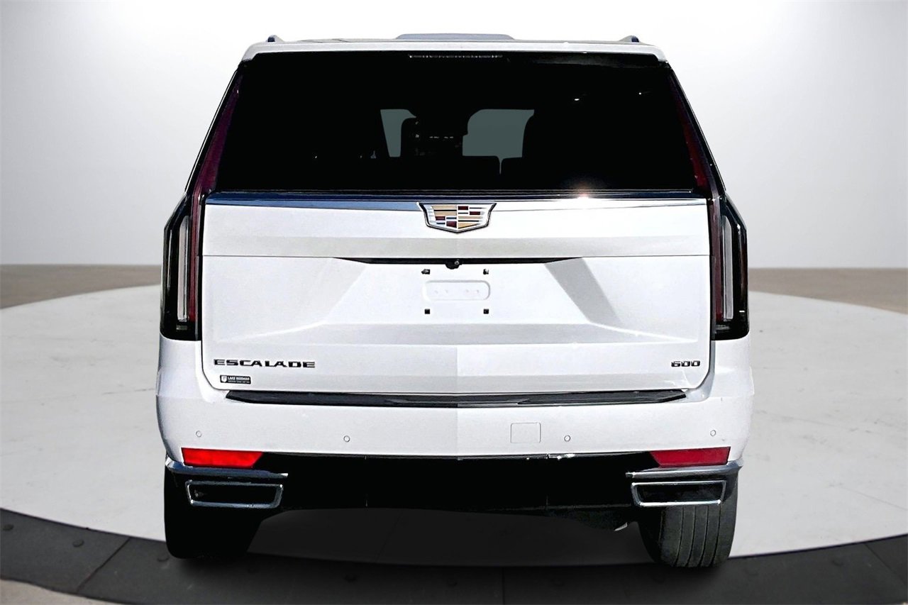 Used 2022 Cadillac Escalade Luxury image 8