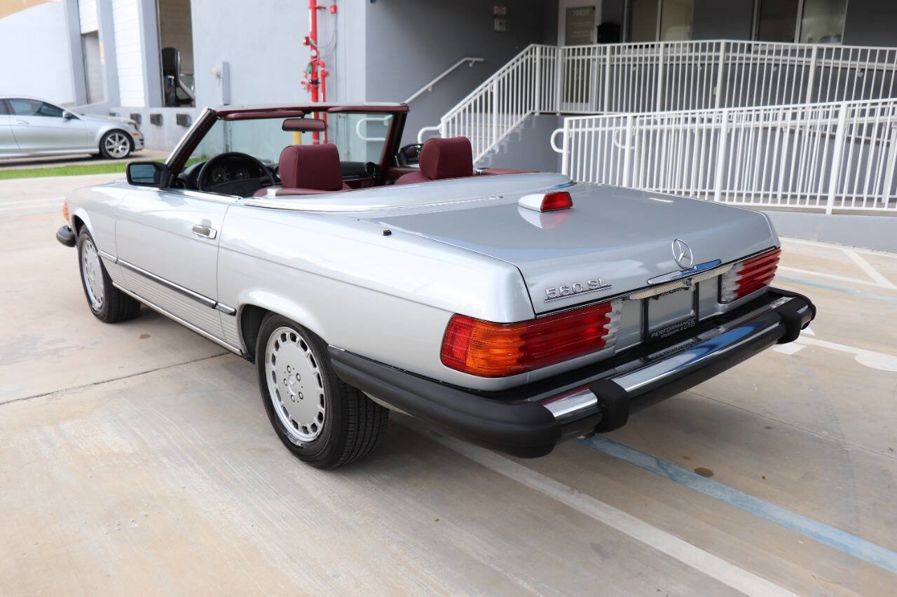 Used 1987 Mercedes-Benz 560 SL image 10