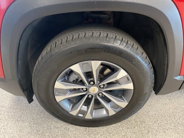 Certified 2025 Chevrolet Equinox LT AWD/4WD image 8