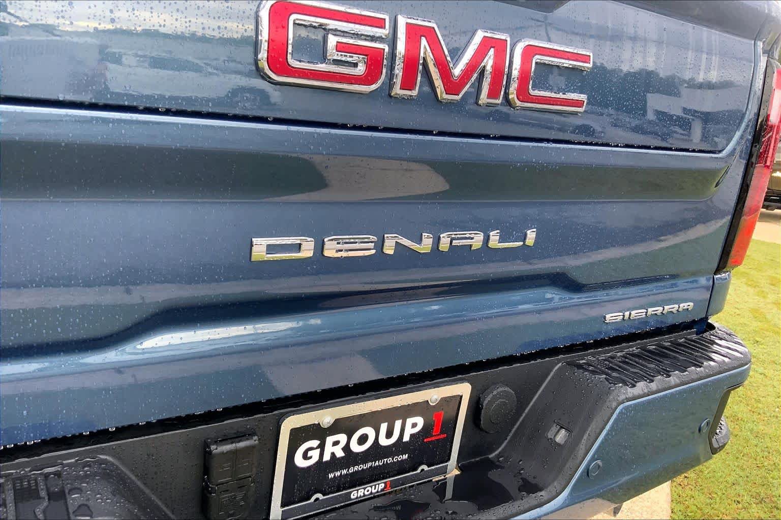 New 2026 GMC Sierra 2500 Denali w/ Denali Reserve Package AWD/4WD image 15