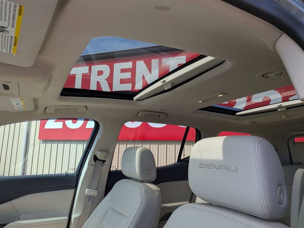 Certified 2023 GMC Acadia Denali w/ Denali Ultimate Package FWD image 13