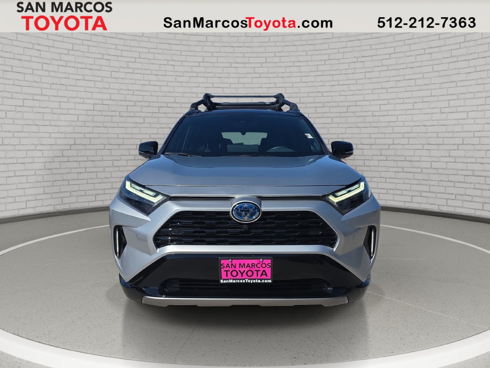Used 2024 Toyota RAV4 XSE AWD/4WD image 2