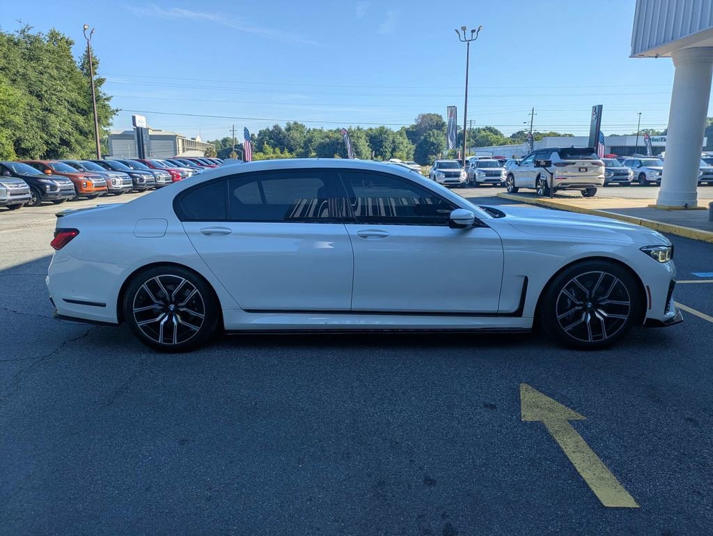 Used 2021 BMW 740i w/ M Sport Package RWD image 2
