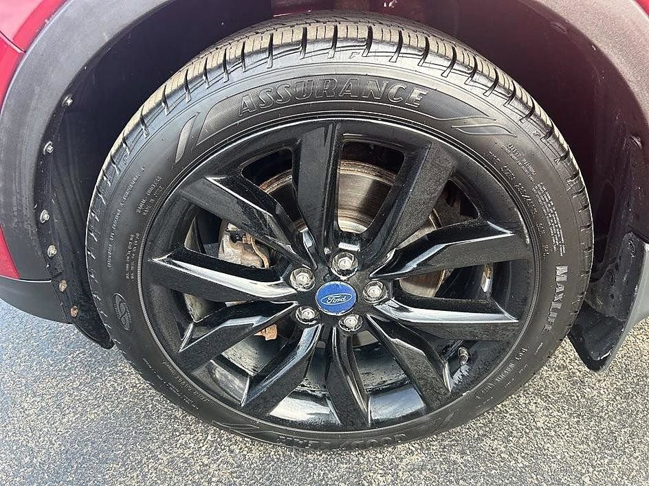 Used 2018 Ford Escape SE w/ SE Sport Appearance Package AWD/4WD image 42