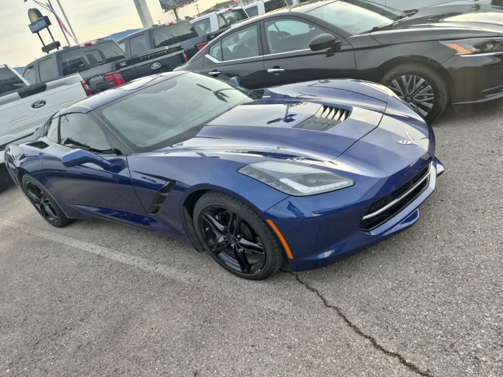 Used 2017 Chevrolet Corvette Stingray Coupe w/ 1LT RWD image 26