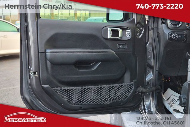 Used 2021 Jeep Gladiator Overland image 16