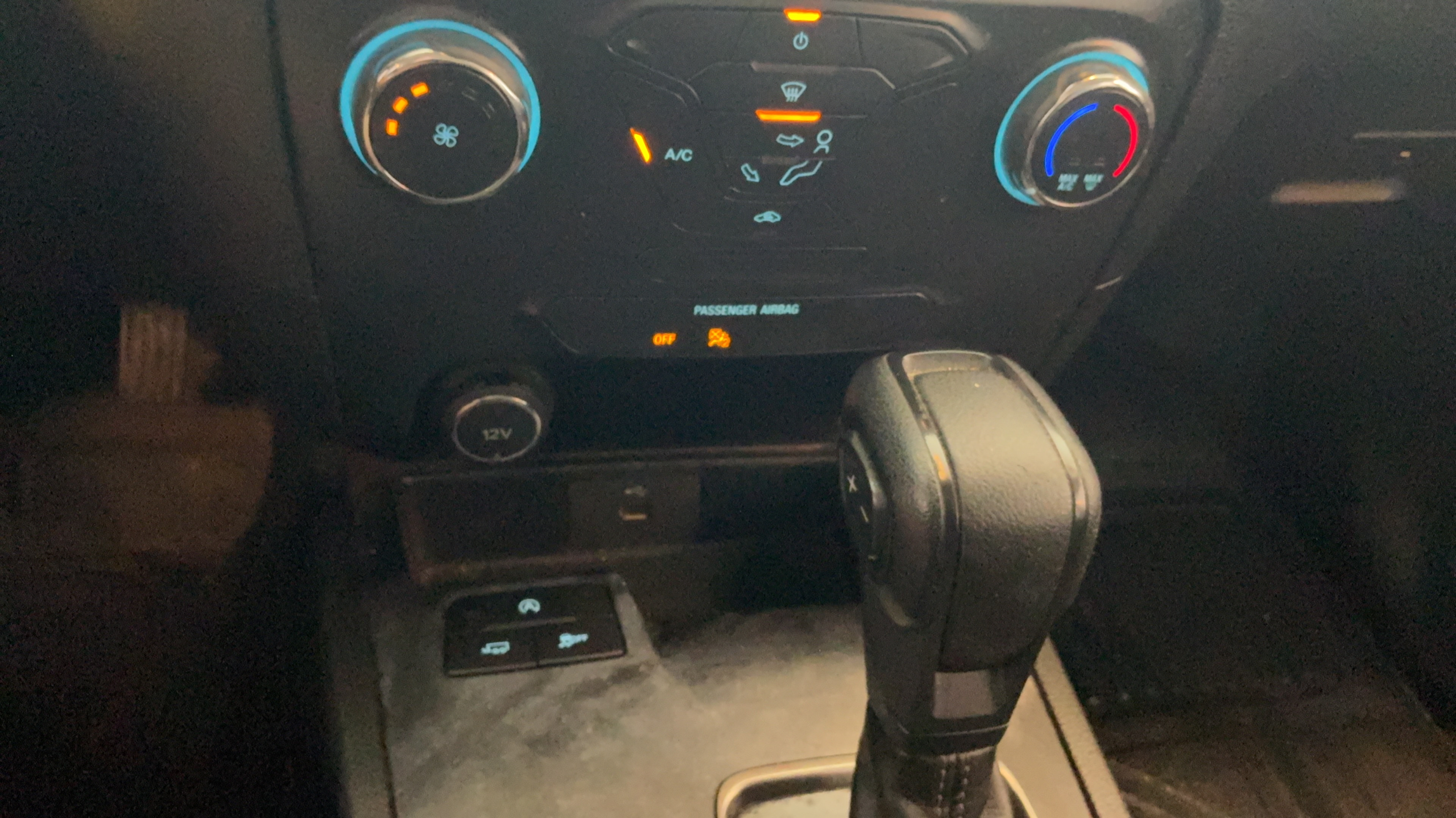 Used 2019 Ford Ranger XL w/ Equipment Group 101A Mid RWD image 16