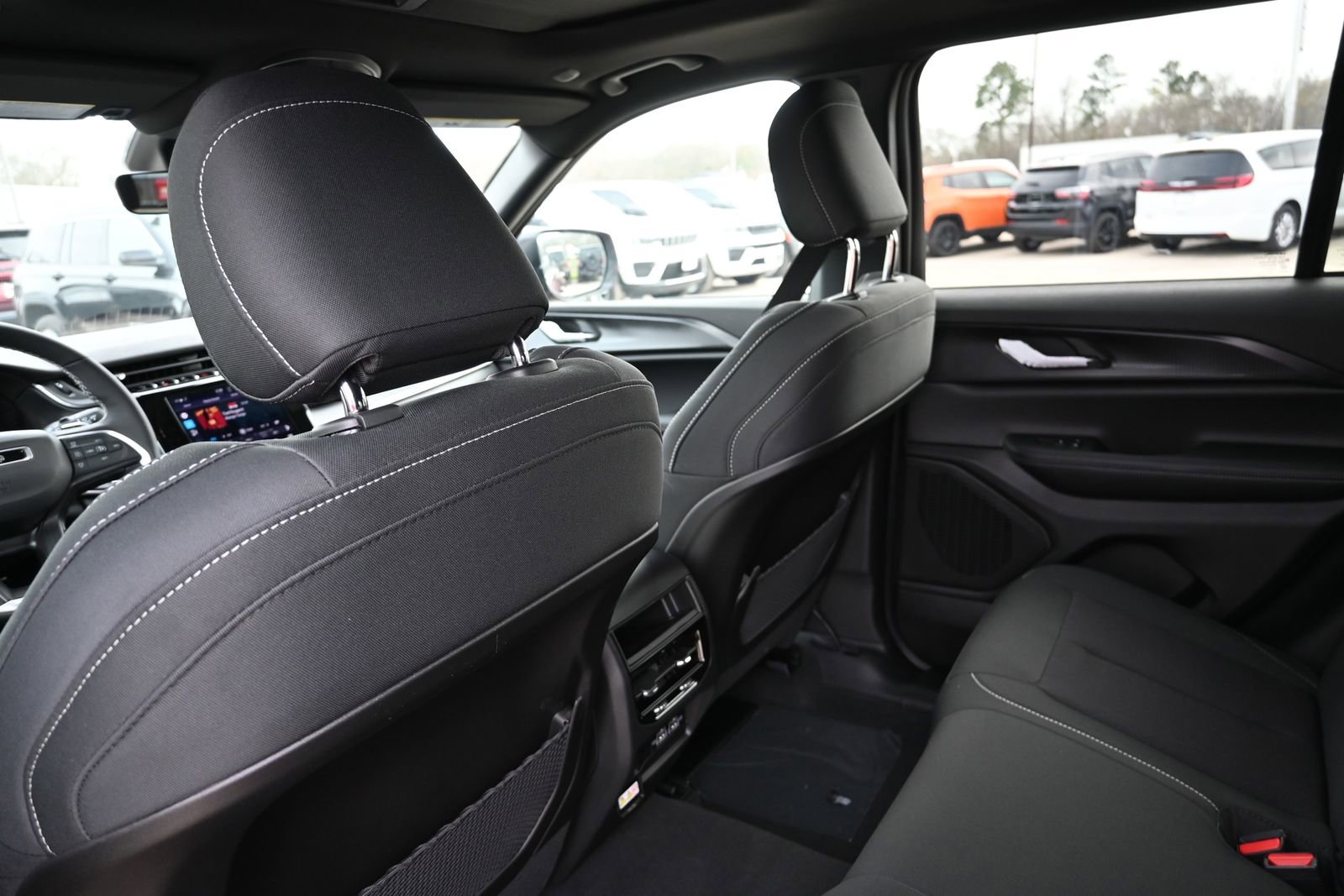 New 2026 Jeep Grand Cherokee Laredo image 20