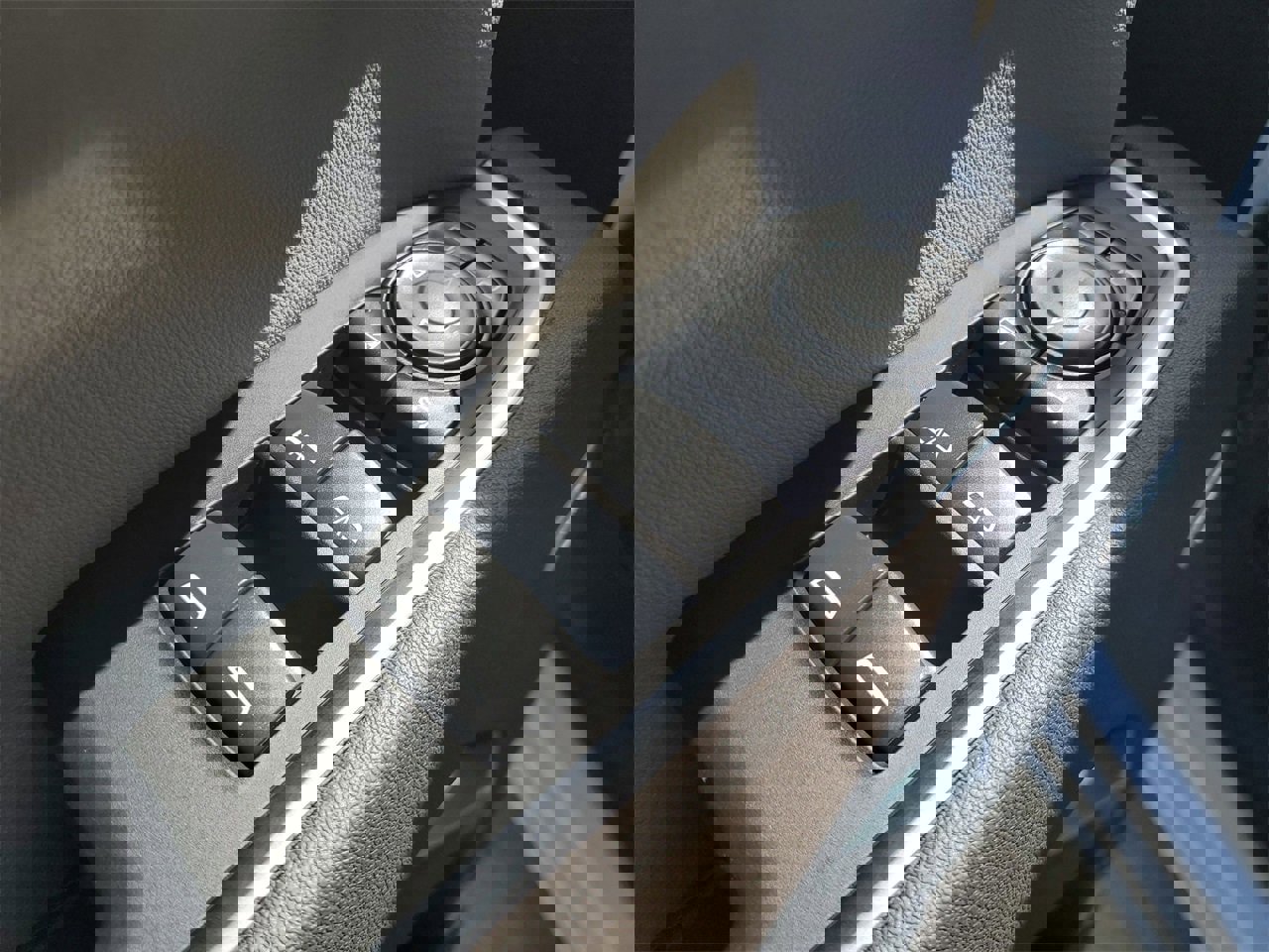 New 2026 Chevrolet Silverado 1500 LTZ w/ LTZ Premium Package image 14