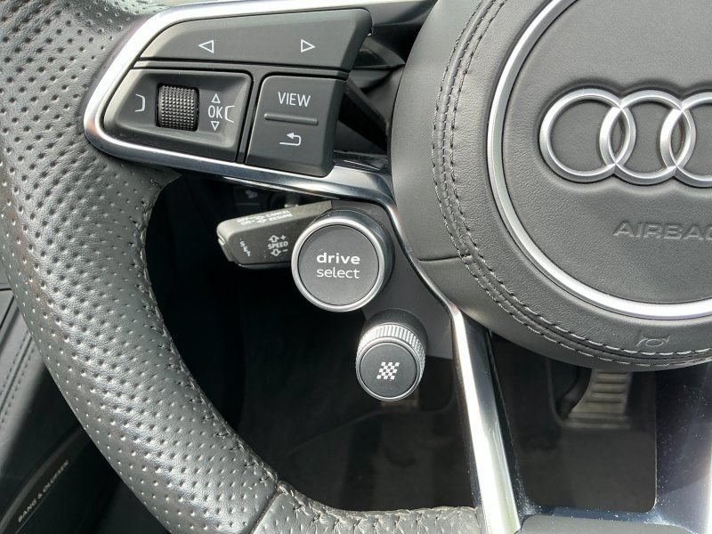 Used 2018 Audi R8 V10 AWD/4WD image 16