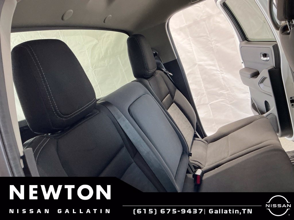Used 2024 Nissan Frontier SV w/ Technology Package AWD/4WD image 18